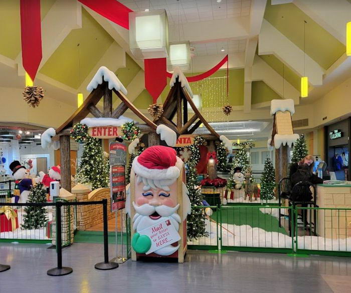 Macomb Mall - Photo From Mall Website (newer photo)